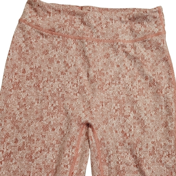 Gymshark Fleur Pink Textured Leggings in S - Picture 3 of 5